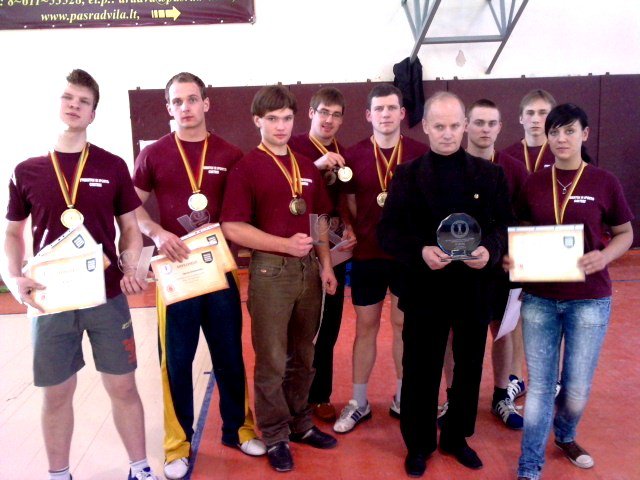 Jaunieji universiteto svarstininkai Lietuvoje antri. SSC archyvo nuotr.