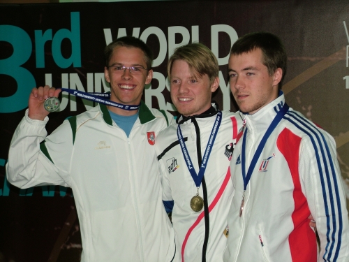 Karolis Girulis (pirmas iš kairės) pripažintas geriausiu Alytaus sportininku. SSC archyvo nuotr.